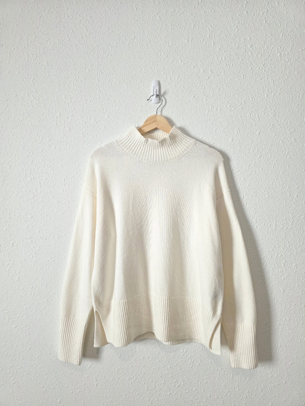 Banana Republic Cozy Turtleneck Sweater L